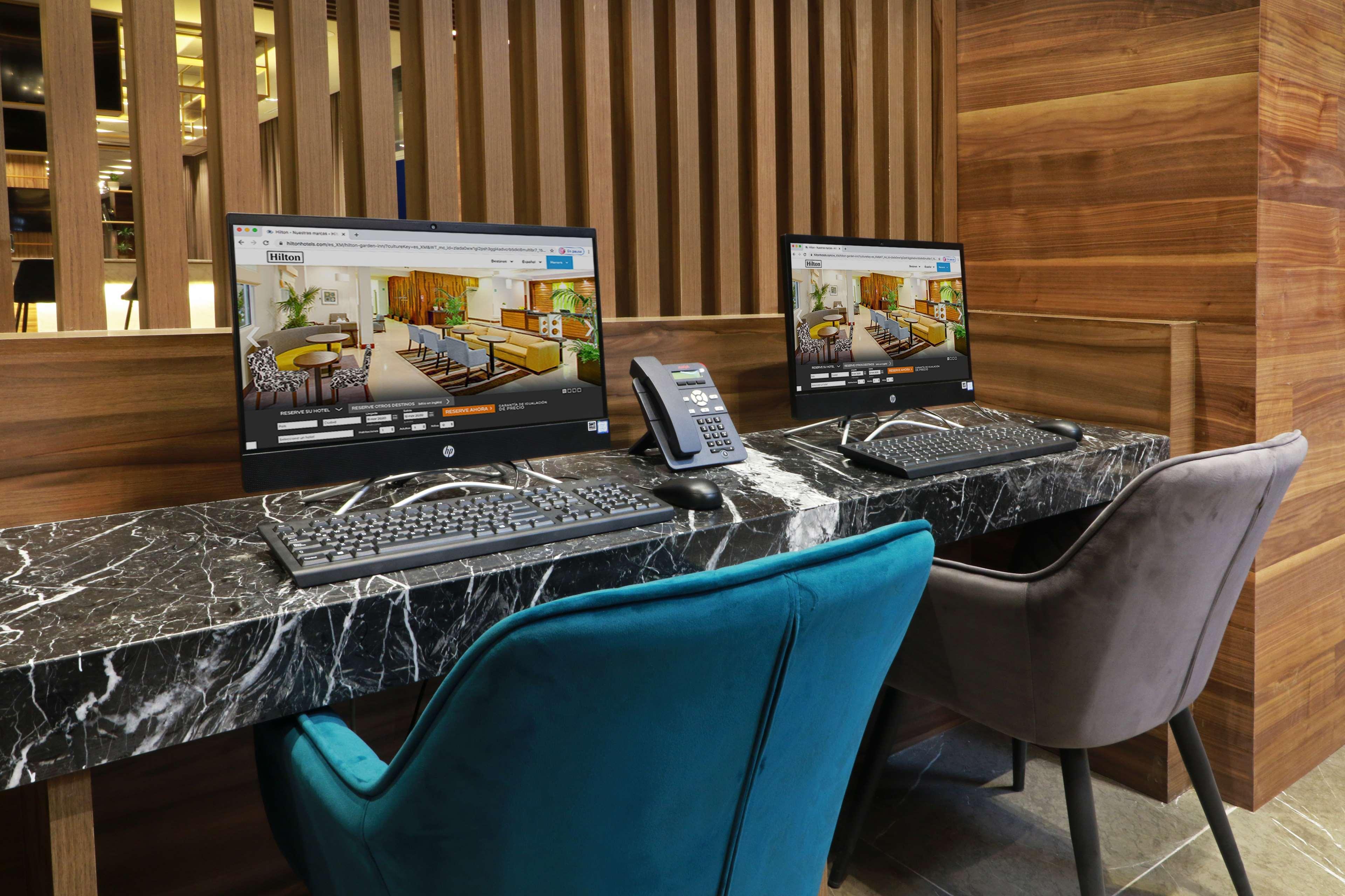 Hilton Garden Inn Monterrey Obispado Екстериор снимка
